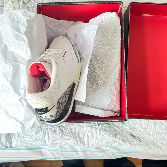 Air Jordan 3 Retro White Cement Reimagined Size 9.5 Men - Picture 8 of 10